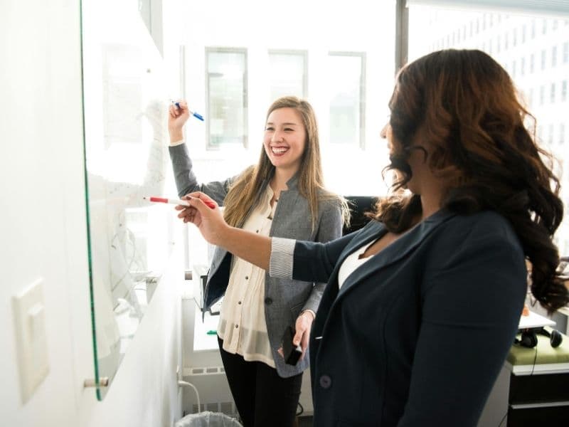 Engineer whiteboarding system architecture